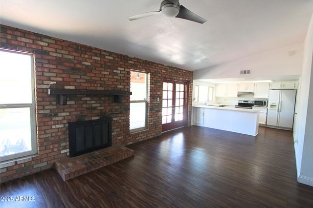 621 W LOS LAGOS VISTA Avenue, Mesa, AZ 85210