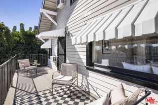 211 S Burlington Avenue, Los Angeles, CA 90057