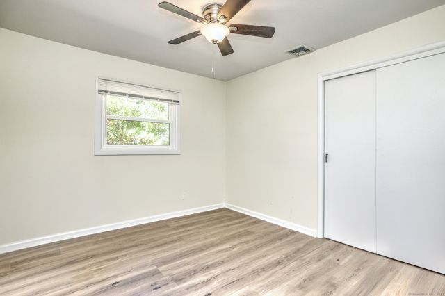 54 Kondracki Lane, Wallingford, CT 06492