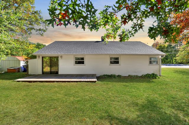 54 Kondracki Lane, Wallingford, CT 06492