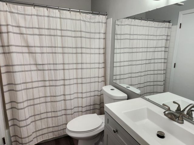 4444 Woodgate Court, Eagan, MN 55122