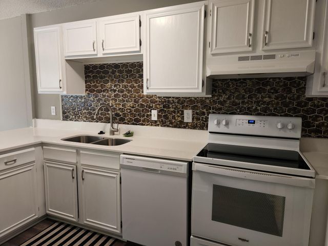 4444 Woodgate Court, Eagan, MN 55122