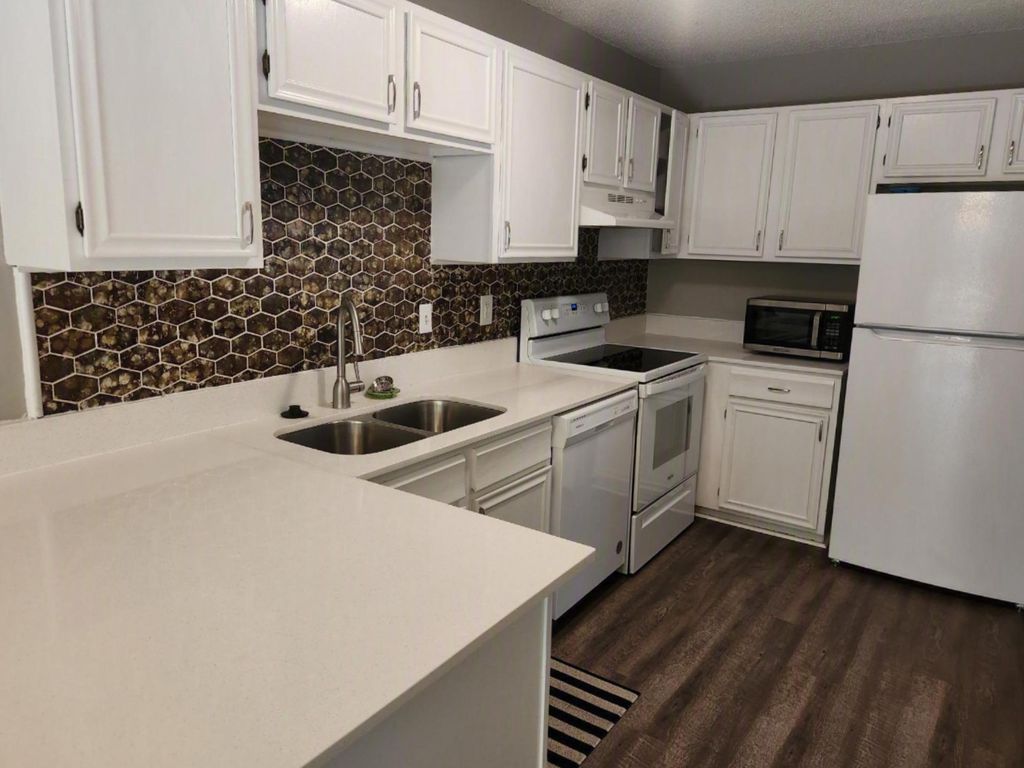 4444 Woodgate Court, Eagan, MN 55122 — photo 3