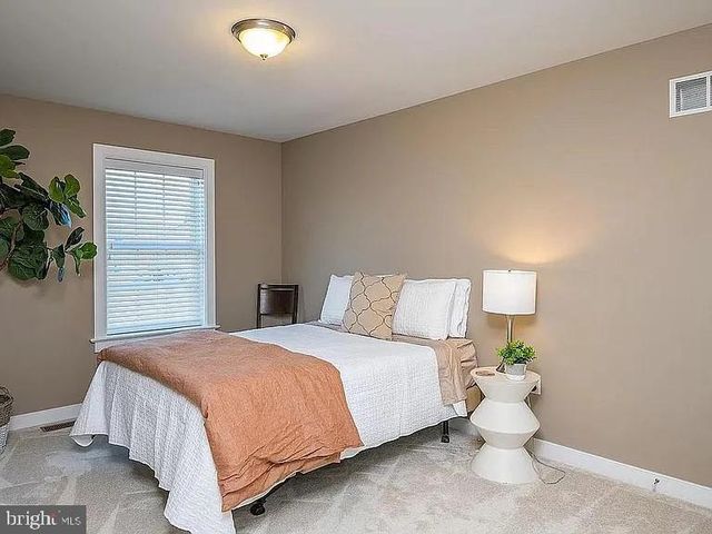 601 FROME AVE, Lititz, PA 17543