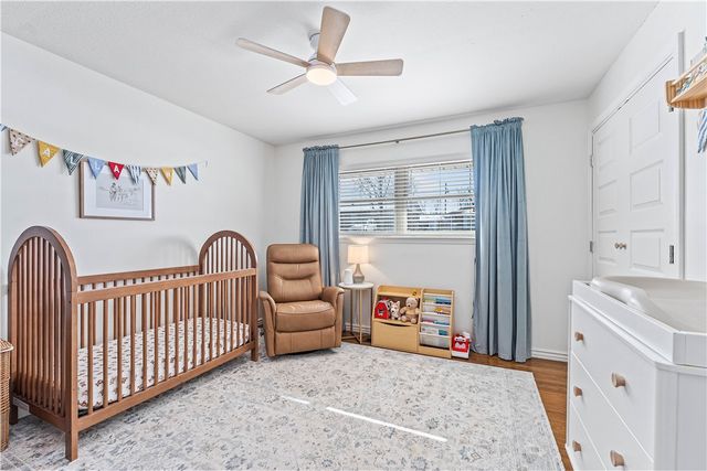 1521 W Gum Street, Rogers, AR 72758