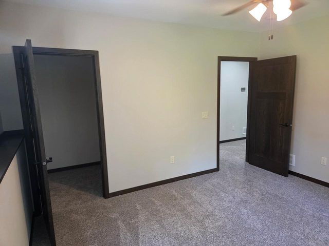 763 Coyote Ct Court, Deerfield, WI 53531