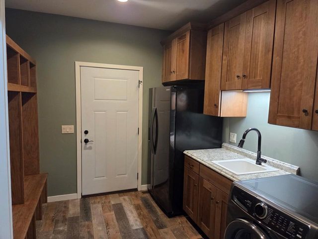 763 Coyote Ct Court, Deerfield, WI 53531