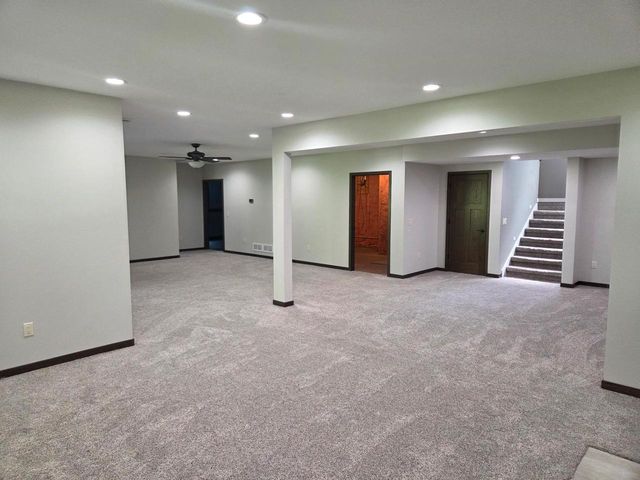 763 Coyote Ct Court, Deerfield, WI 53531
