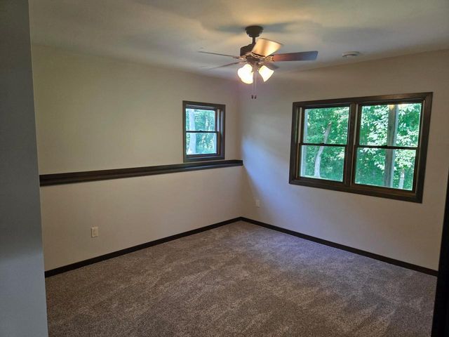 763 Coyote Ct Court, Deerfield, WI 53531