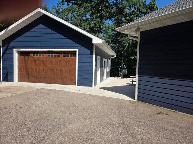 763 Coyote Ct Court, Deerfield, WI 53531