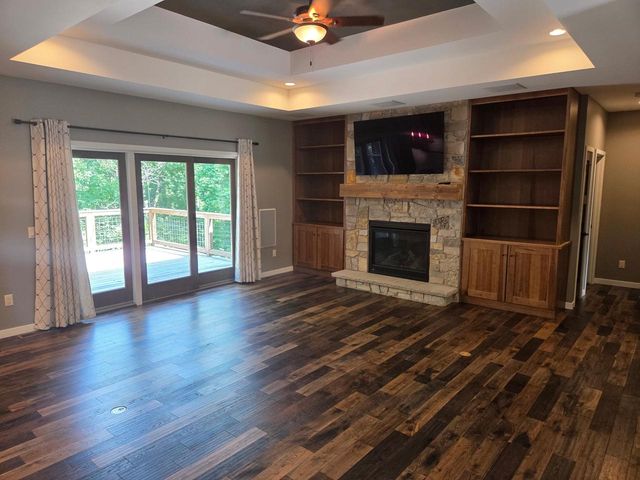 763 Coyote Ct Court, Deerfield, WI 53531