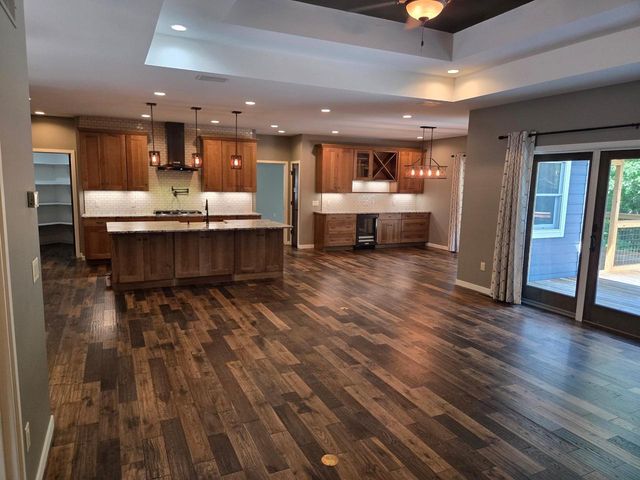 763 Coyote Ct Court, Deerfield, WI 53531