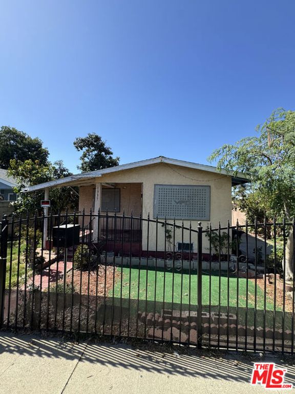 1337 Lagoon Avenue, Wilmington, CA 90744