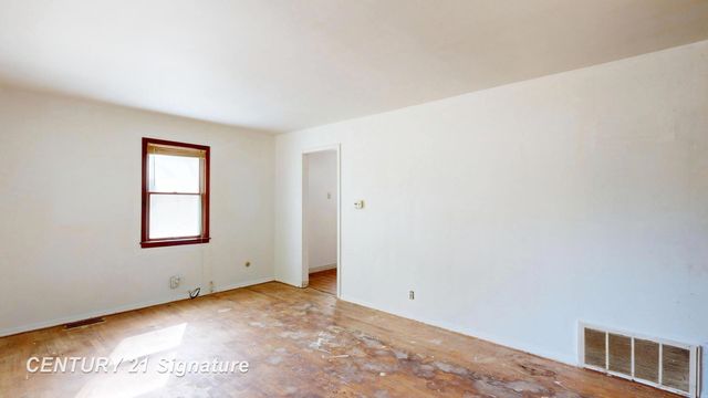 3303 W Lyndon Avenue, Mt Morris, MI 48504