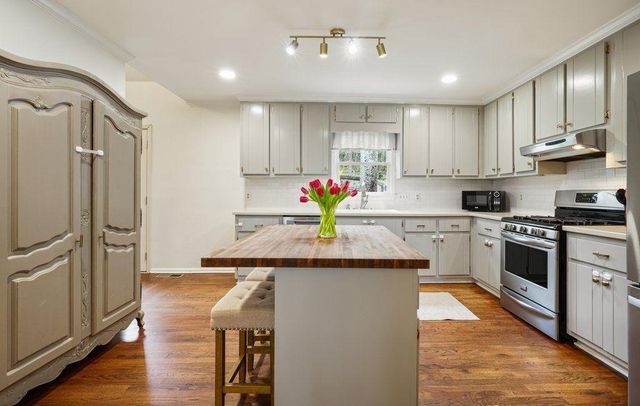 2922 Cobb Street, Marietta, GA 30068