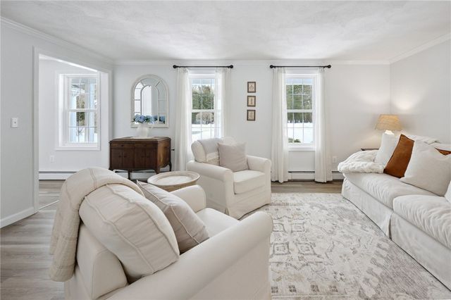 10 Mesa Drive, North Kingstown, RI 02852