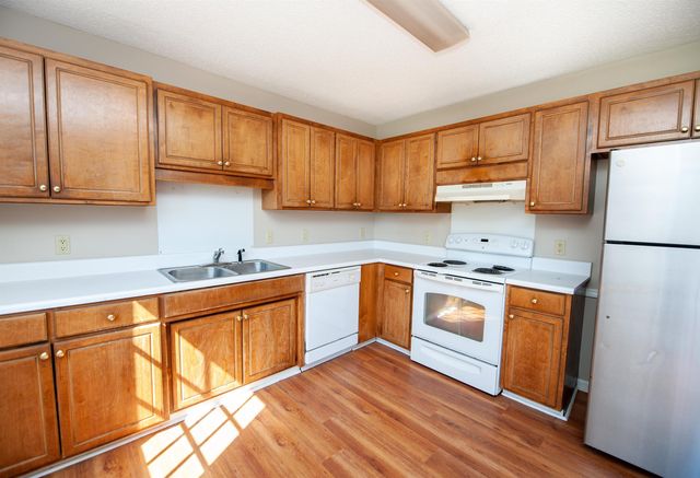 571 Burnetts Road, Chesnee, SC 29323