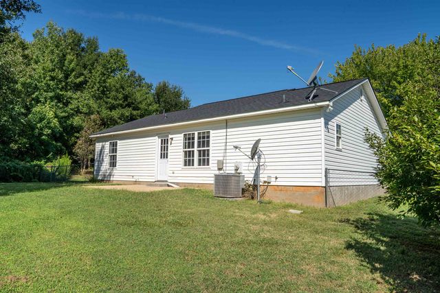 571 Burnetts Road, Chesnee, SC 29323