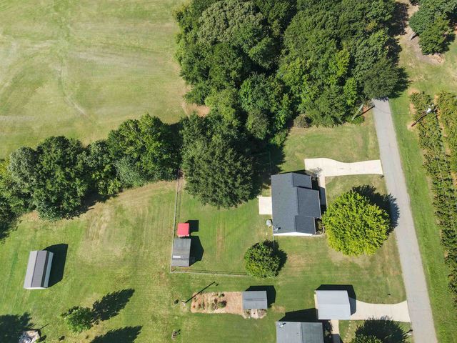 571 Burnetts Road, Chesnee, SC 29323
