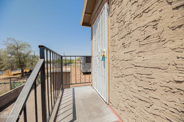 9606 N 11TH Avenue 105, Phoenix, AZ 85021