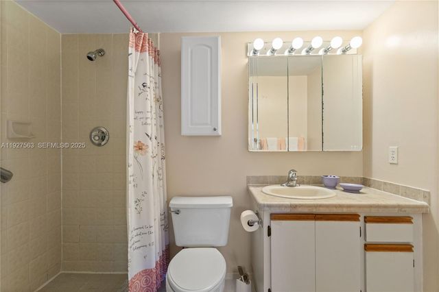 190 SE 5th Ave 202, Dania Beach, FL 33004