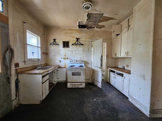 340 S Lombard Avenue, Lombard, IL 60148