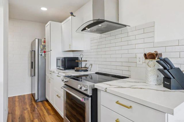 2068 Camino Culebra, Vista, CA 92084
