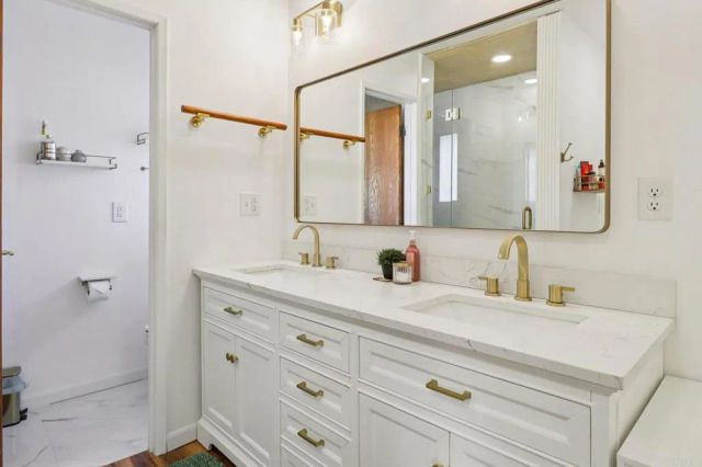 2068 Camino Culebra, Vista, CA 92084