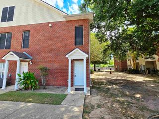 1500 Brightside Dr #B4, Baton Rouge, LA 70820