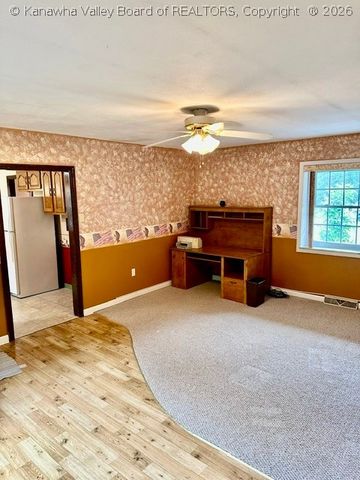 5102 Country Squire Lane, Charleston, WV 25313