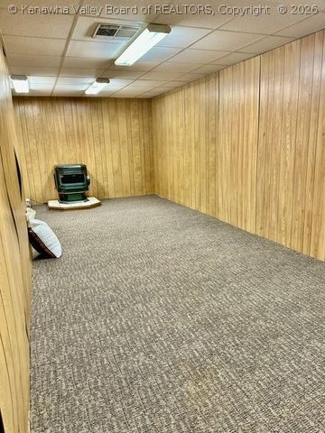 5102 Country Squire Lane, Charleston, WV 25313