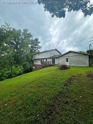 5102 Country Squire Lane, Charleston, WV 25313