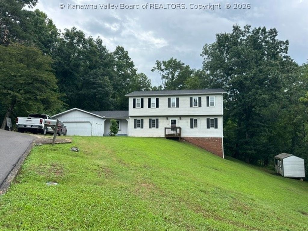5102 Country Squire Lane, Charleston, WV 25313