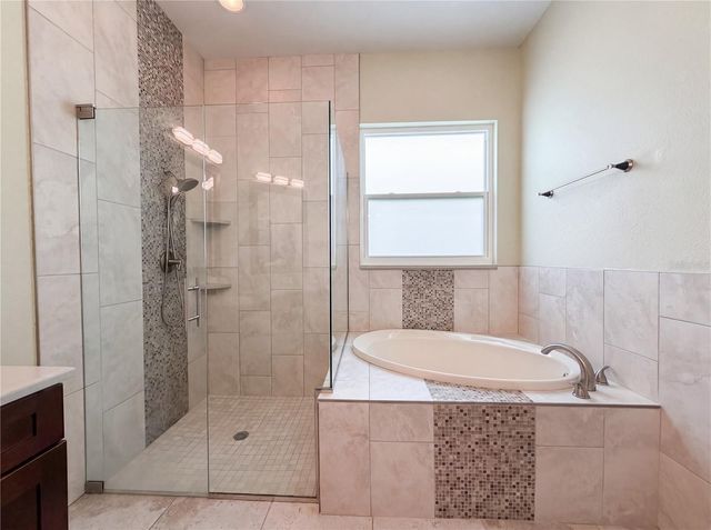 7841 KAVANAGH COURT, Sarasota, FL 34240