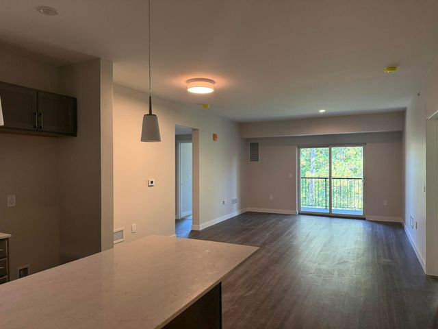 2645 Burton Road Bld 4, Ann Arbor, MI 48104