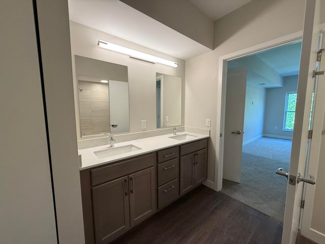 2645 Burton Road Bld 4, Ann Arbor, MI 48104