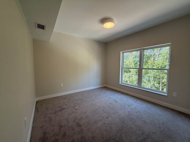 2645 Burton Road Bld 4, Ann Arbor, MI 48104