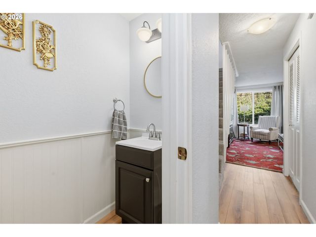 1326 QUAKER St, Eugene, OR 97402