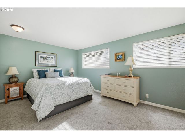 1326 QUAKER St, Eugene, OR 97402