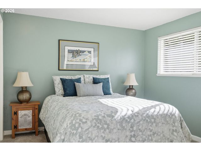 1326 QUAKER St, Eugene, OR 97402