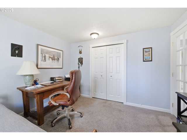 1326 QUAKER St, Eugene, OR 97402