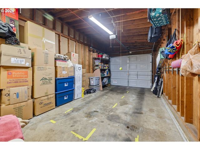 1326 QUAKER St, Eugene, OR 97402