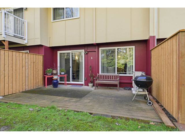 1326 QUAKER St, Eugene, OR 97402