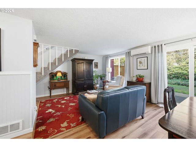 1326 QUAKER St, Eugene, OR 97402