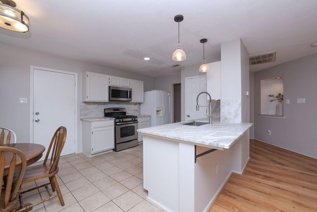 3803 Oak Lace Drive, Spring, TX 77389