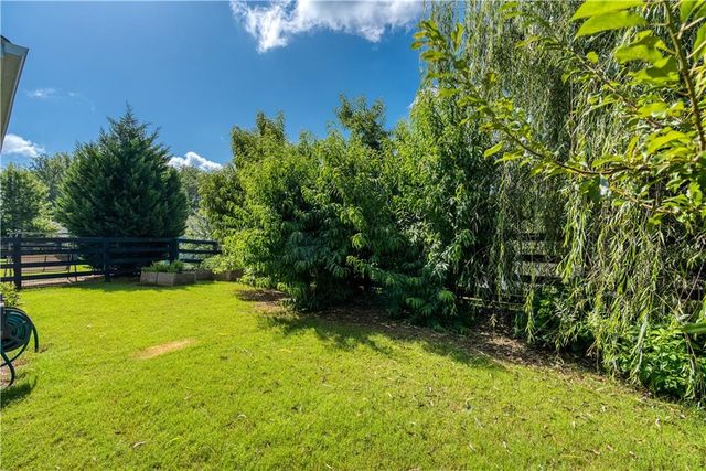 130 Crest Brooke Drive, Canton, GA 30115