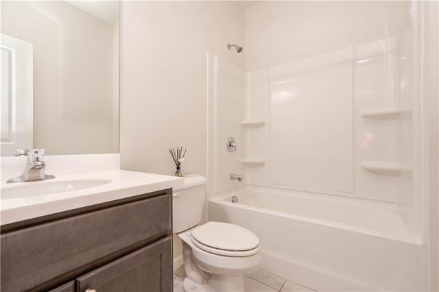 130 Crest Brooke Drive, Canton, GA 30115