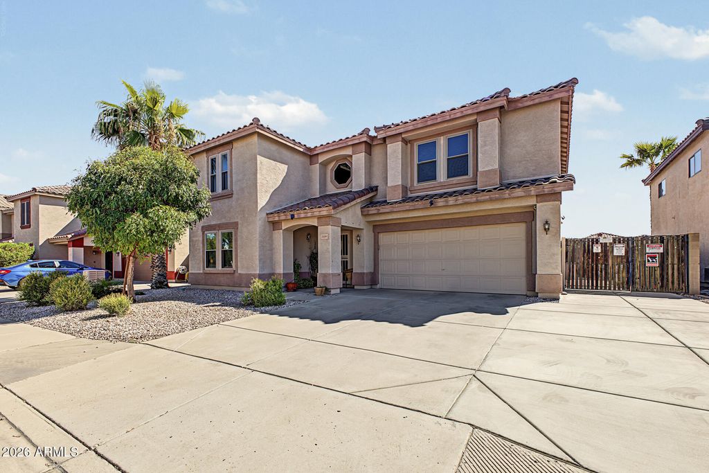 15561 W GELDING Drive, Surprise, AZ 85379 — photo 4