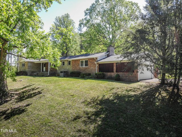 2477 Weaver Pike, Bristol, TN 37620