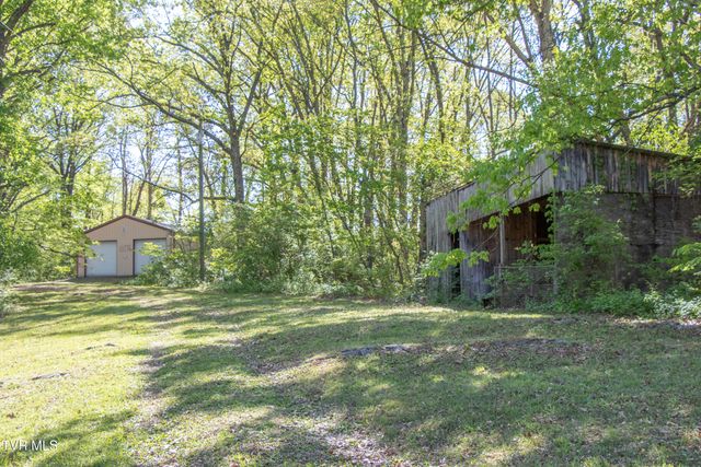 2477 Weaver Pike, Bristol, TN 37620